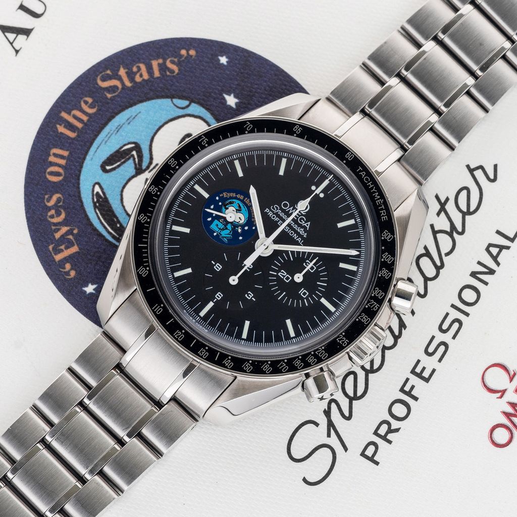 Omega speedmaster snoopy edition best sale