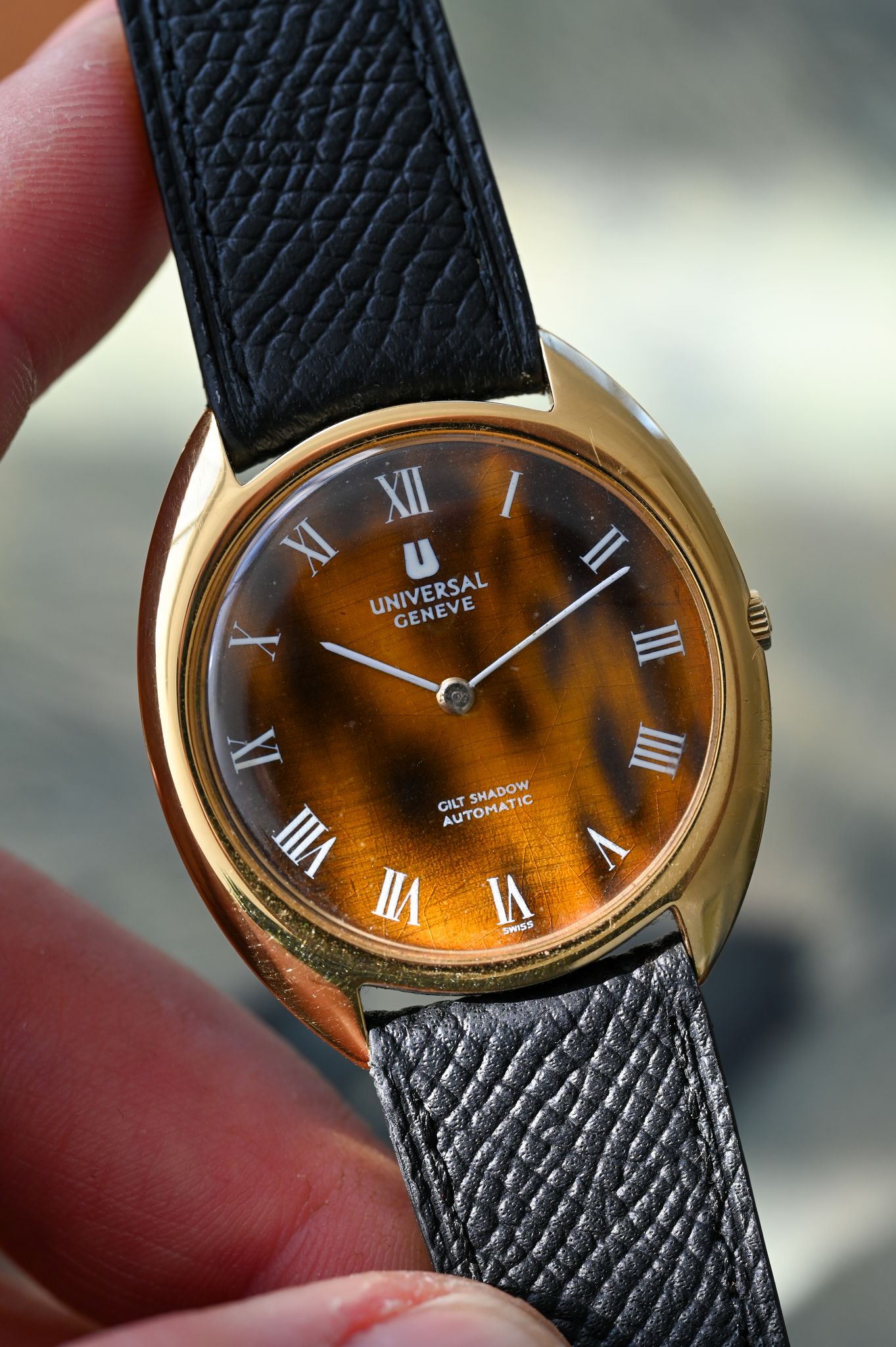 Universal Geneve - 1960's Universal Genève Gilt Shadow with tiger