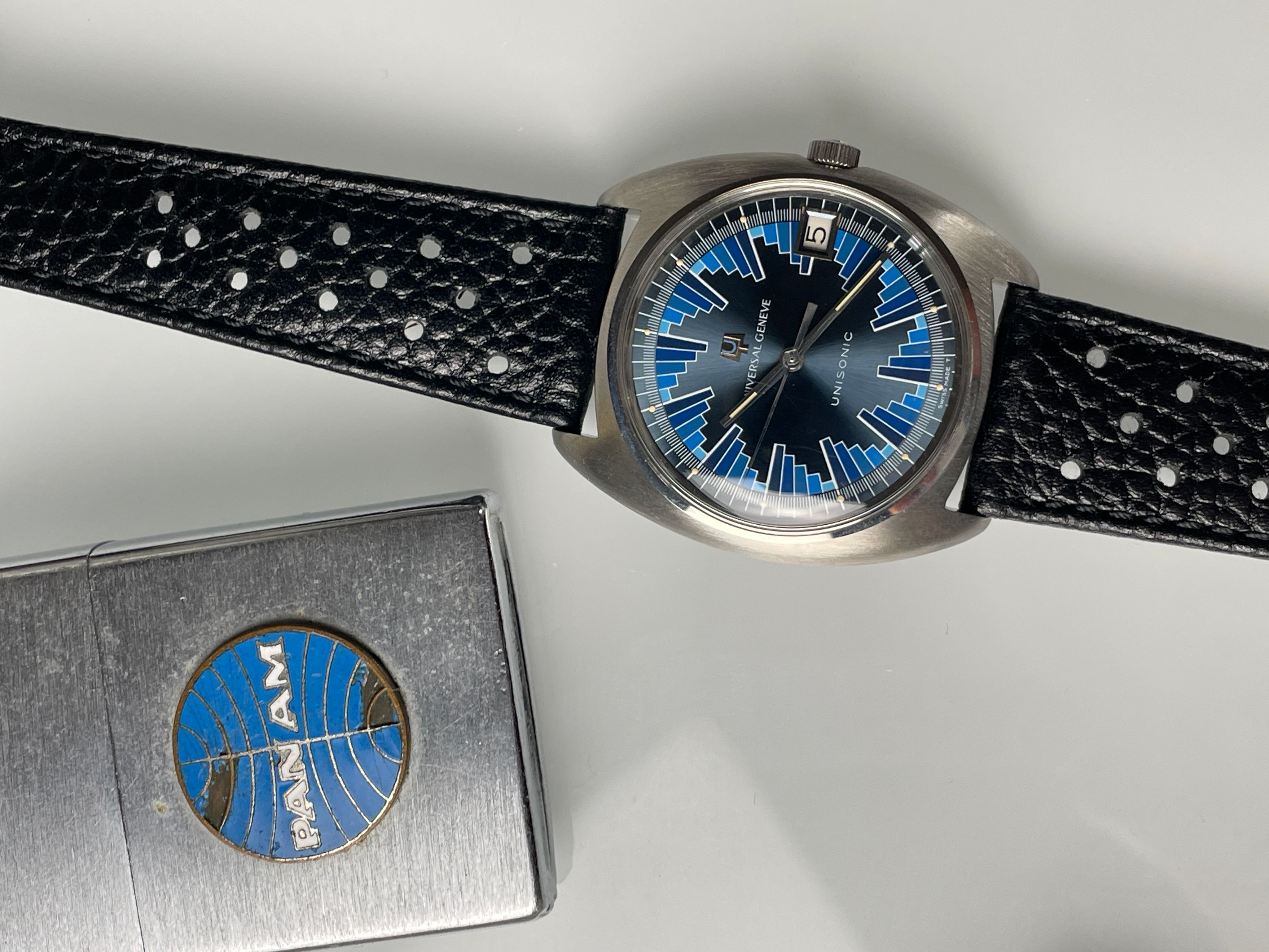 UNIVERSAL GENEVE メッシュバンド 時計 Universal Geneve 256 28 jewels automatic movement & dial for