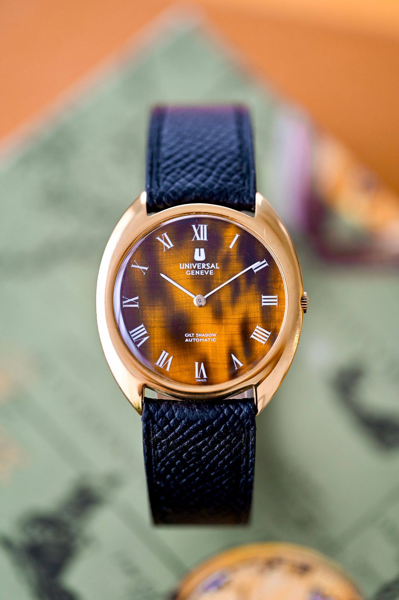 Universal Geneve - 1960's Universal Genève Gilt Shadow with tiger