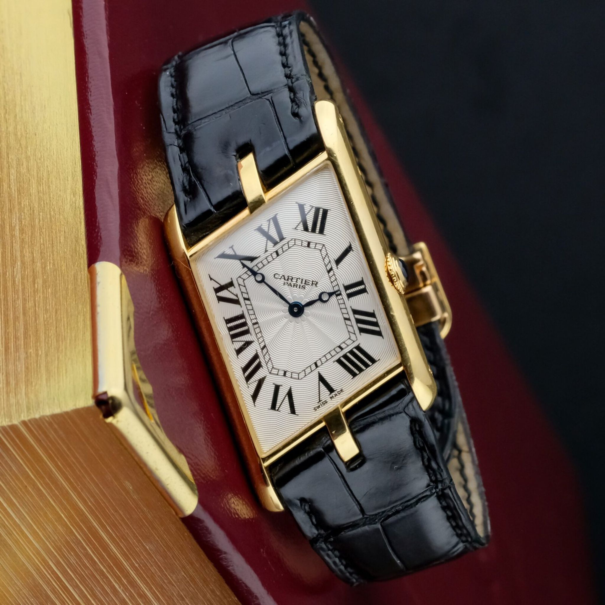 Cartier - Cartier Tank Asymétrique CPCP ref. 2842